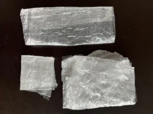 Wabenshredder aus altem Kalender aus 2025