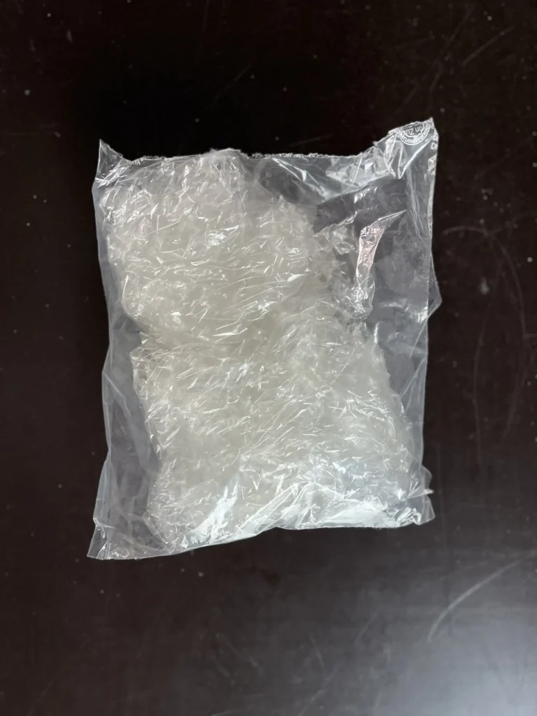 Beutel befüllt mit Folienresten quer